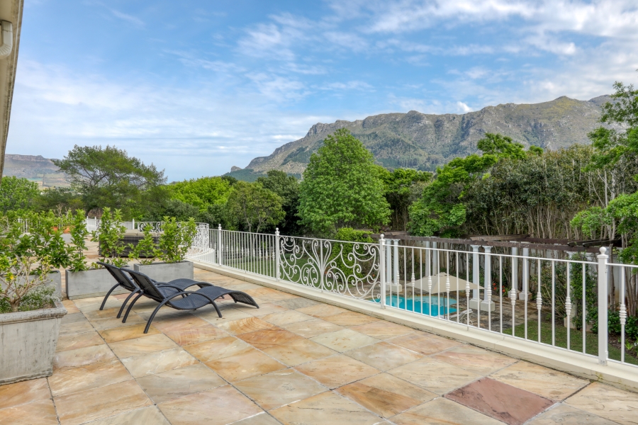 To Let 6 Bedroom Property for Rent in Constantia Western Cape